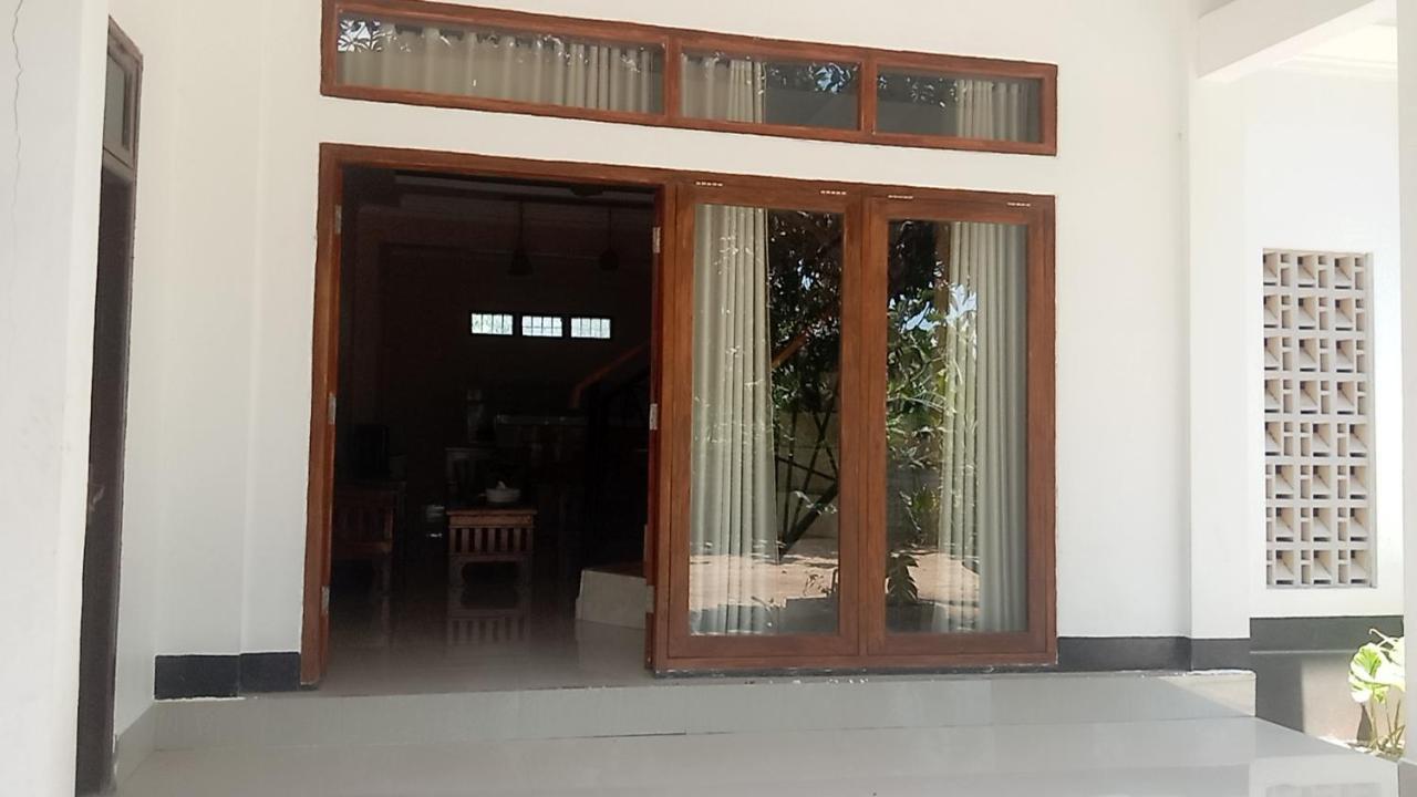Warm Villas Lombok Kuta  Buitenkant foto