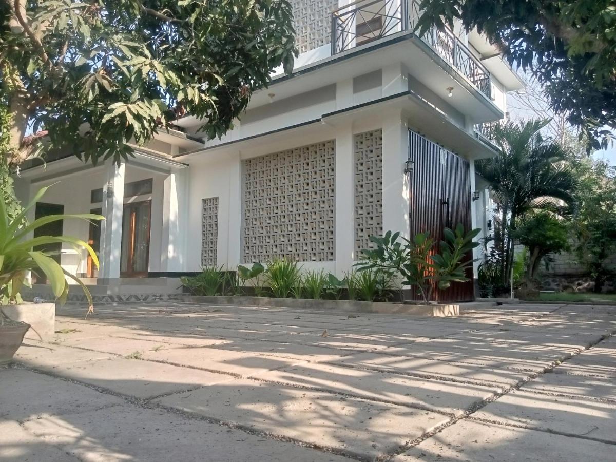 Warm Villas Lombok Kuta  Buitenkant foto