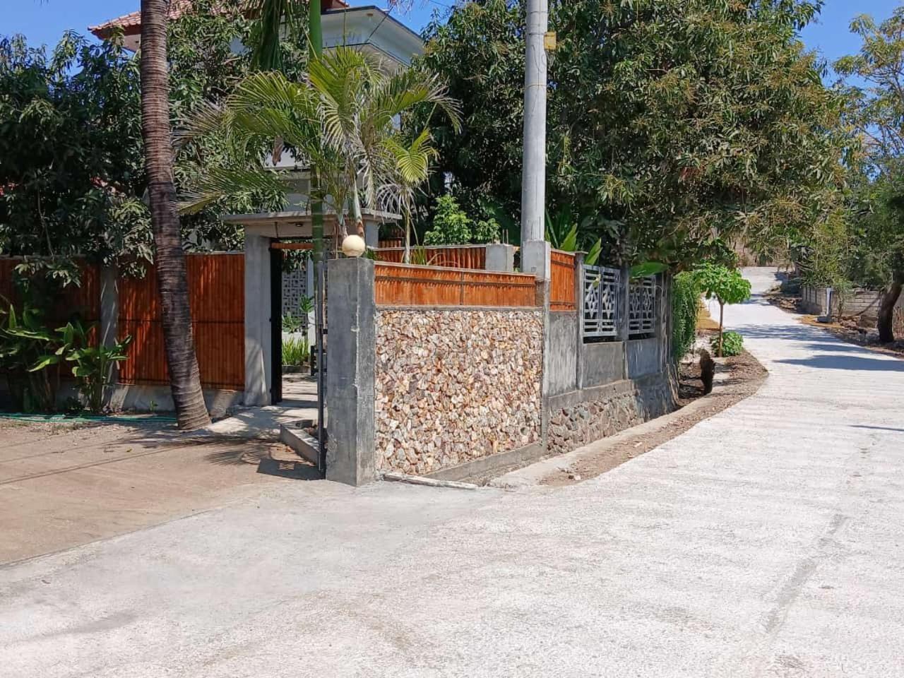 Warm Villas Lombok Kuta  Buitenkant foto